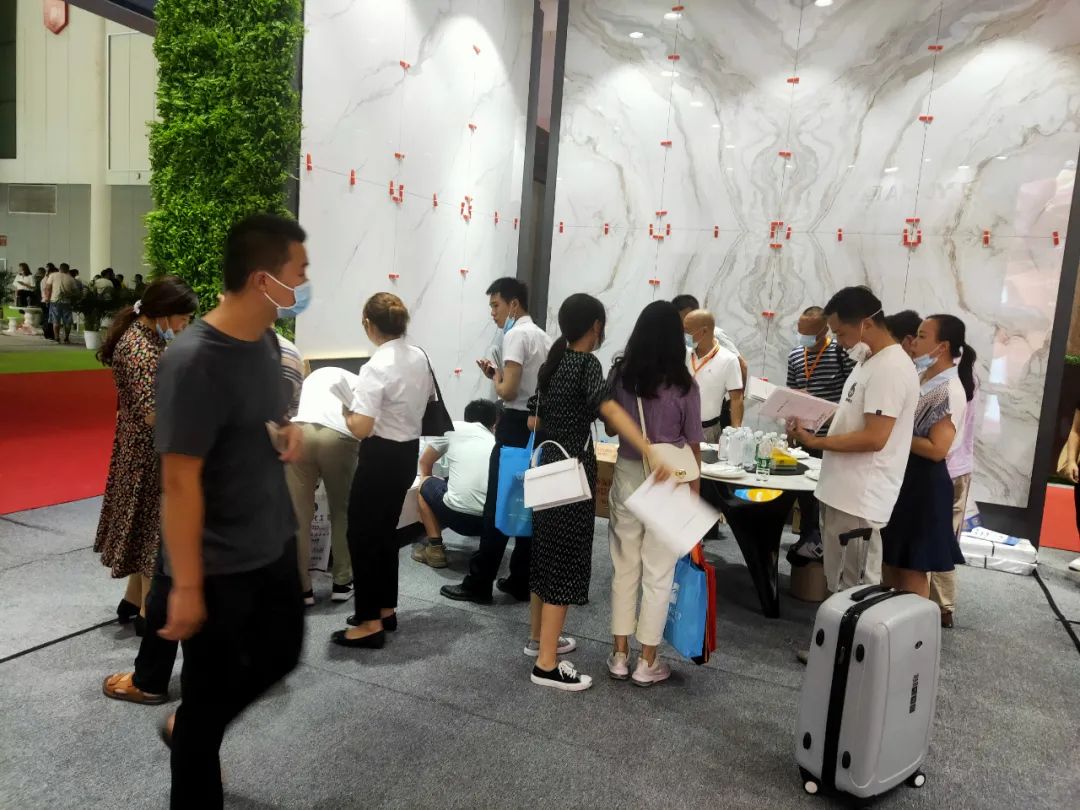 高定风口下，岩板是否会成为瓷砖行业进军定制家居产业的“杀手锏”？(图4)